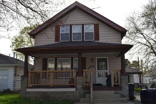 454 S Church St in Bowling Green, OH - Building Photo