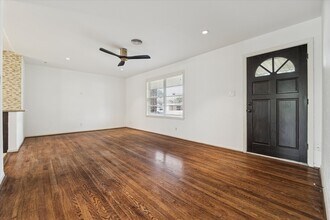 4913 Nina Lee Ln in Houston, TX - Building Photo - Building Photo