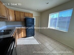 821 N Swan Rd in Tucson, AZ - Building Photo - Building Photo