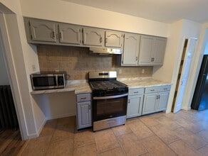 26 N 6th St in Easton, PA - Building Photo - Building Photo