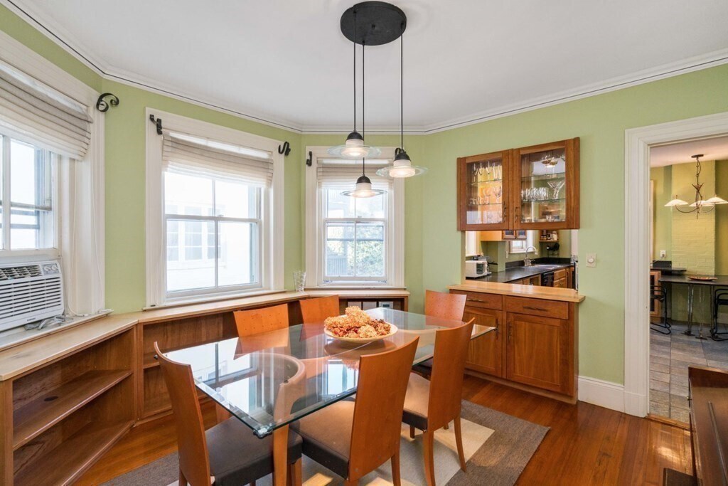 37 Lee St, Unit 7 in Cambridge, MA - Building Photo
