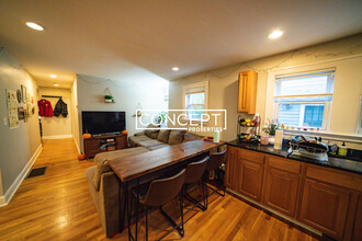 4 Iroquois St, Unit 1 in Boston, MA - Building Photo - Building Photo