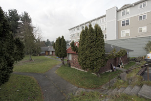 12729-12733 30th Ave NE Apartamentos