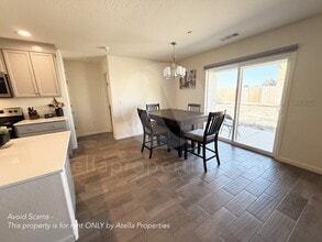 1613 S. Dinkey Creek Rd in Hanford, CA - Building Photo - Building Photo
