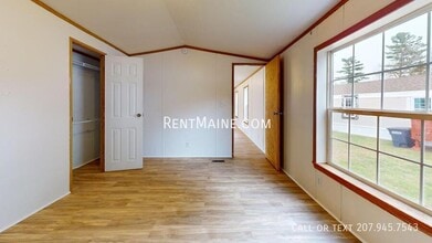 46 Pheasant Hill Trailer Park in Milford, ME - Building Photo - Building Photo