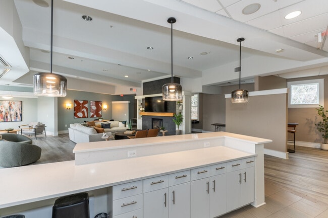 The Encore in Alexandria, VA - Building Photo - Building Photo