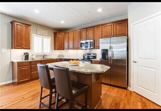 3907 Strolling Lane in Glen Allen, VA - Building Photo - Building Photo
