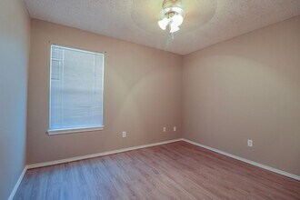 2415 87th St in Lubbock, TX - Building Photo - Building Photo