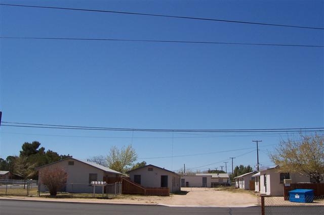 415 S Warner in Ridgecrest, CA - Building Photo