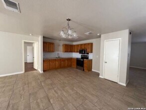 9930 Trendwood in San Antonio, TX - Building Photo - Building Photo