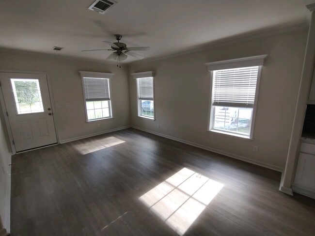 2205 Martin Rd in Dover, FL - Building Photo - Building Photo