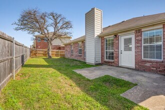 3101 Lance Ln in Denton, TX - Building Photo - Building Photo