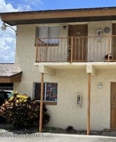 105 Palmetto Ave in Merritt Island, FL - Building Photo