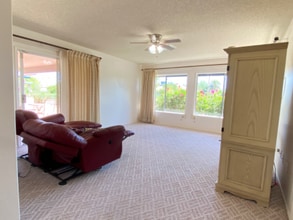 10422 W Meade Dr in Sun City, AZ - Building Photo - Building Photo