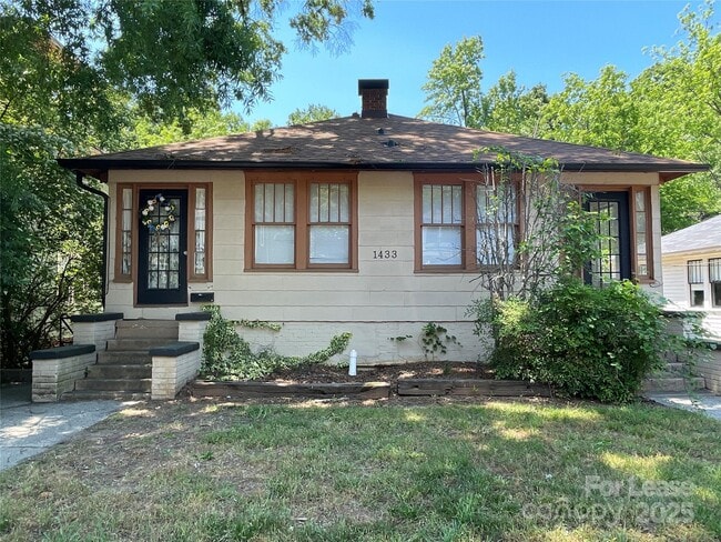 property at 1433 Pecan Ave