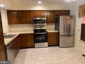 1101 Galway Ct in Hummelstown, PA - Building Photo - Building Photo