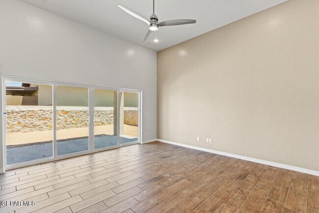 141 Monteine Trl in Sunland Park, NM - Building Photo - Building Photo