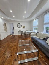 622 15th St in Miami Beach, FL - Foto de edificio - Building Photo