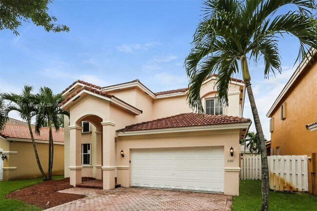 2332 SW 126th Ave in Miramar, FL - Building Photo - Building Photo