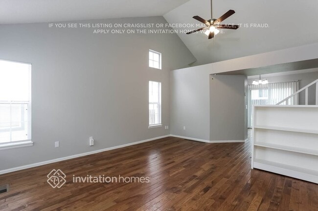 4862 S Tower Way in Aurora, CO - Building Photo - Building Photo