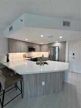 201 Golden Isles Dr in Hallandale Beach, FL - Building Photo - Building Photo