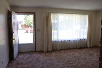 1119 Joseph St in Moscow, ID - Foto de edificio - Building Photo