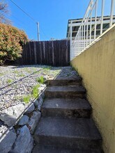 19090 Hollow Ln in Redding, CA - Building Photo - Building Photo