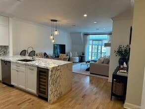 55 1st St in Pelham, NY - Building Photo - Building Photo