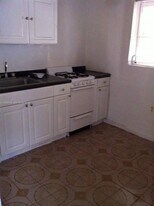 246 NW 64th Ct in Miami, FL - Building Photo