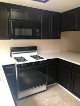 817 Quail Ln in Bakersfield, CA - Building Photo - Building Photo