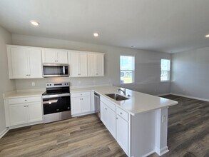 77 Bonaparte St in Wilmington, NC - Building Photo - Building Photo