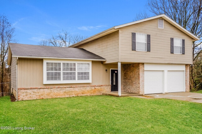 6300 Ocho Rios Ct in Louisville, KY - Building Photo - Building Photo