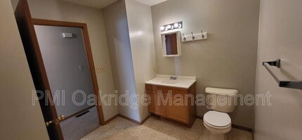 765 Campbell Rd in Sidney, OH - Building Photo - Building Photo