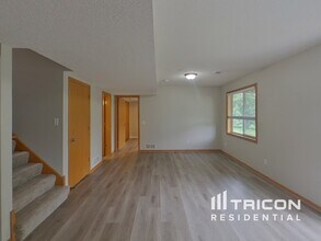 3111 Crane St in Shakopee, MN - Building Photo - Building Photo