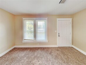 2497 Lakewood Ave SW in Atlanta, GA - Building Photo - Building Photo