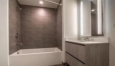 333 Beale St in San Francisco, CA - Building Photo - Building Photo