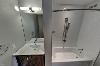 5 Fan Pier Boulevard-Unit -Unit 1124C in Boston, MA - Building Photo - Building Photo