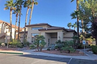 8501 W University Ave in Las Vegas, NV - Building Photo - Building Photo