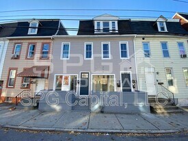 716 E Philadelphia St in York, PA - Building Photo