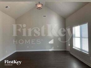 130 Avalon Wy in Clanton, AL - Foto de edificio - Building Photo