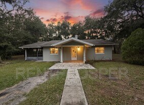 2201 Granada Blvd in Kissimmee, FL - Building Photo