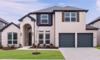 5829 Oakmere Ln in Aubrey, TX - Building Photo