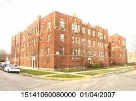 1010 S 2nd Ave Maywood, IL 60153 in Maywood, IL - Building Photo