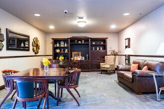 Villas at Hamilton in Novato, CA - Foto de edificio - Interior Photo