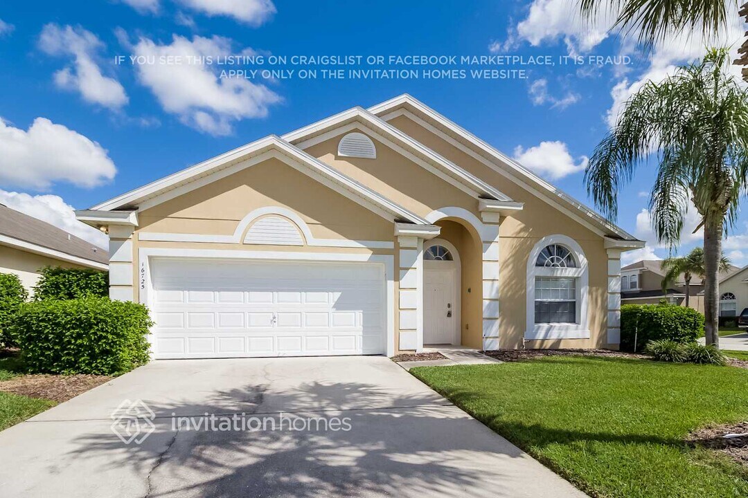 16725 Rolling Green Dr in Clermont, FL - Building Photo