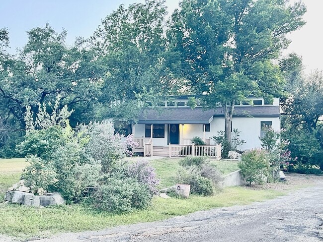 9417 Aqua Dr in Boerne, TX - Building Photo - Building Photo
