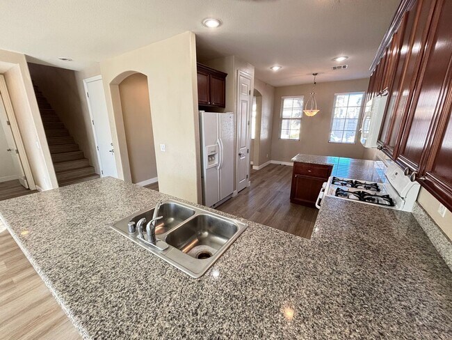 10741 Leatherstocking Ave in Las Vegas, NV - Building Photo - Building Photo