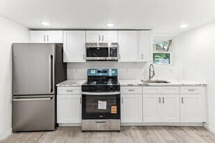 507 S 63rd St, Unit 2 in Philadelphia, PA - Building Photo