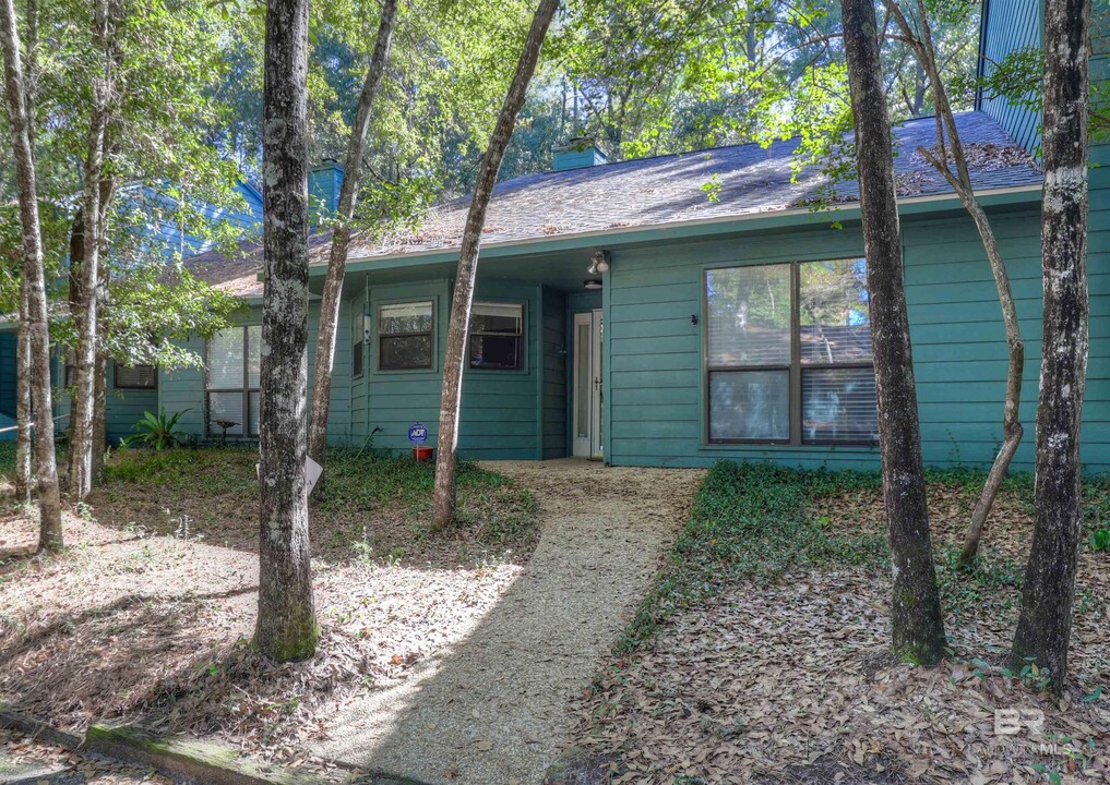 50 Summer Oaks Dr in Daphne, AL - Building Photo
