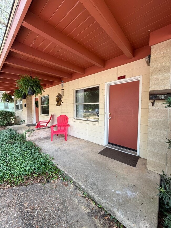 property at 717 Edgewood St